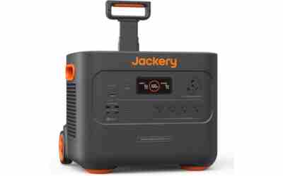 Jackery Explorer 2000 Plus Solar Generator Review 2026
