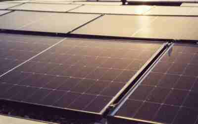 Solar Generator vs Inverter Generator: Key Differences