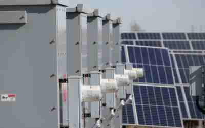 How to Connect a Solar Generator to a House (3 Safe Ways)